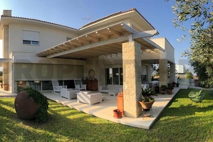 For Sale, Four-Bedroom plus Maid’s Room Villa in Nea Ledra