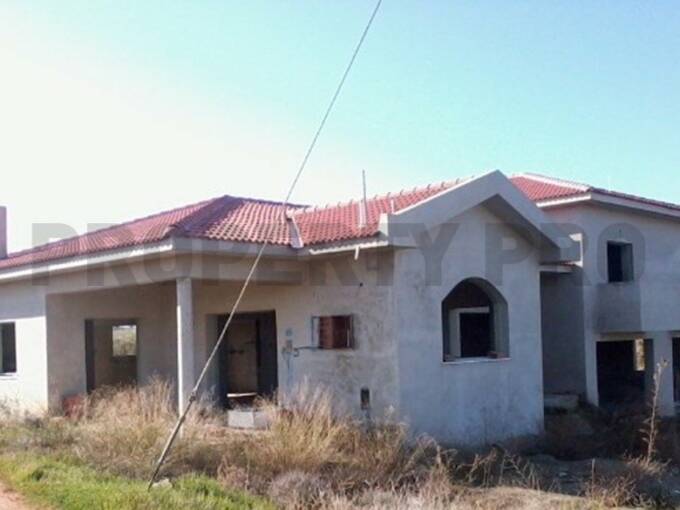 For Sale, Incomplete Four-Bedroom Detached House in Paliometocho