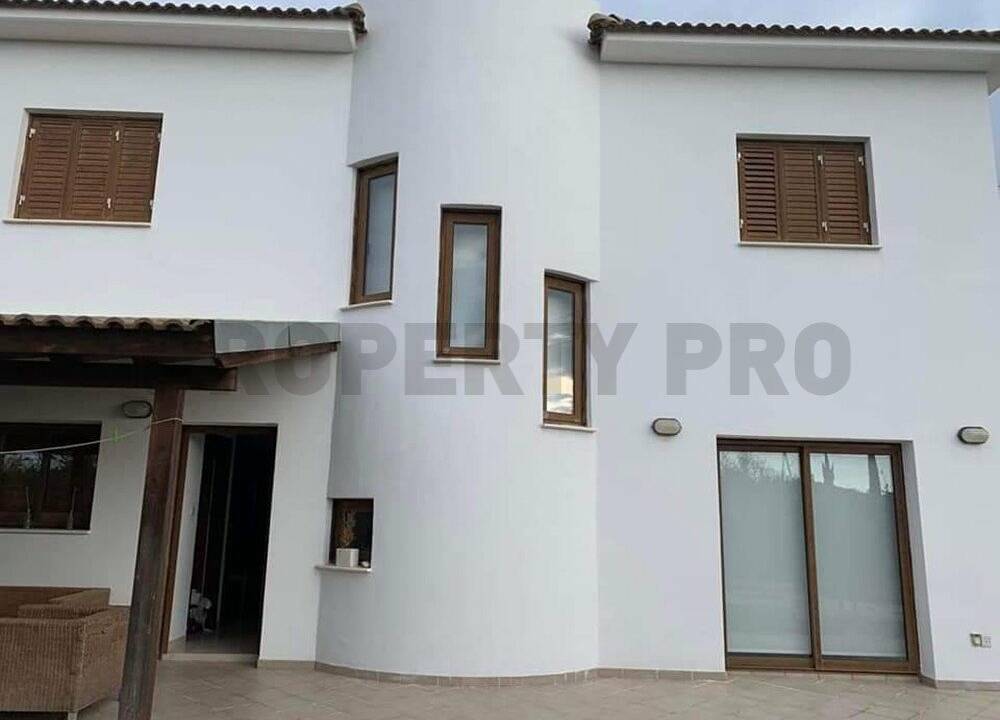 For Sale, Four-Bedroom Detached House in Psimolofou