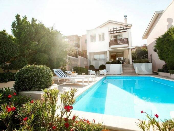 For Sale, 3-Bedroom Luxury Villa in Agios Tichonas/ Limassol