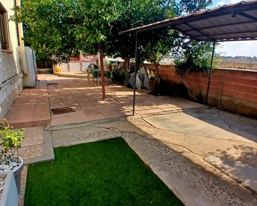 WhatsApp Image 2025-11-28 at 11.59.50