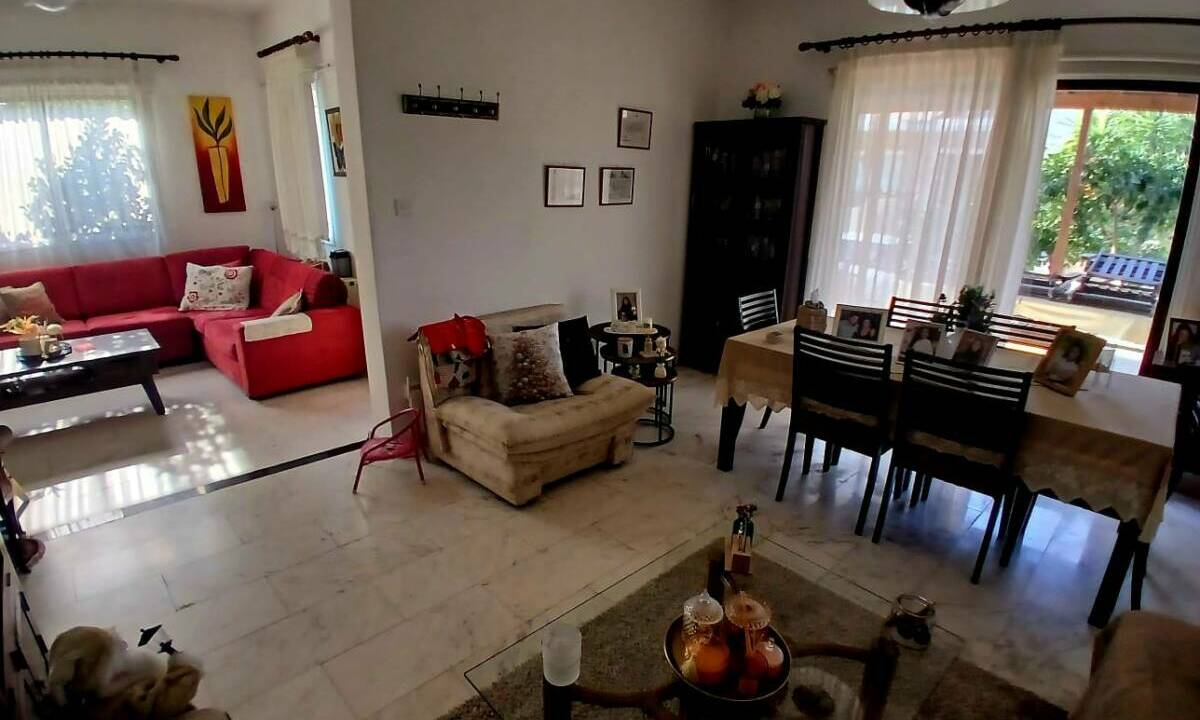 WhatsApp Image 2025-11-28 at 11.59.51 (1)