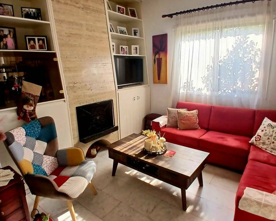 WhatsApp Image 2025-11-28 at 11.59.52