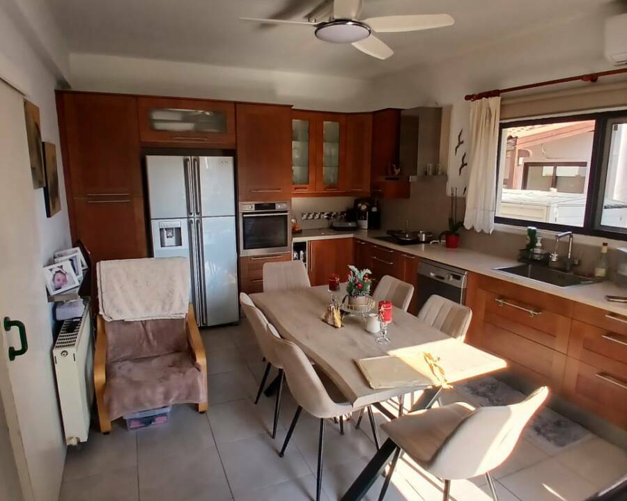 WhatsApp Image 2025-11-28 at 11.59.53 (1)