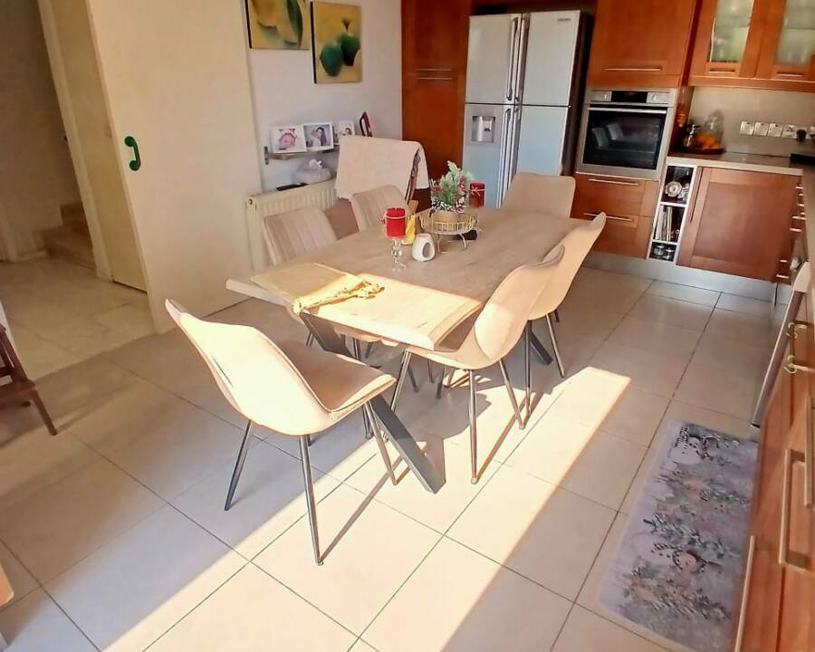 WhatsApp Image 2025-11-28 at 11.59.53 (2)