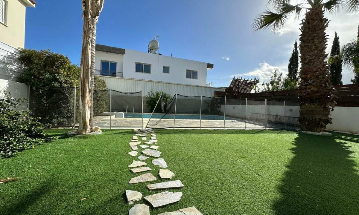 WhatsApp Image 2026-01-12 at 12.45.58 (7)