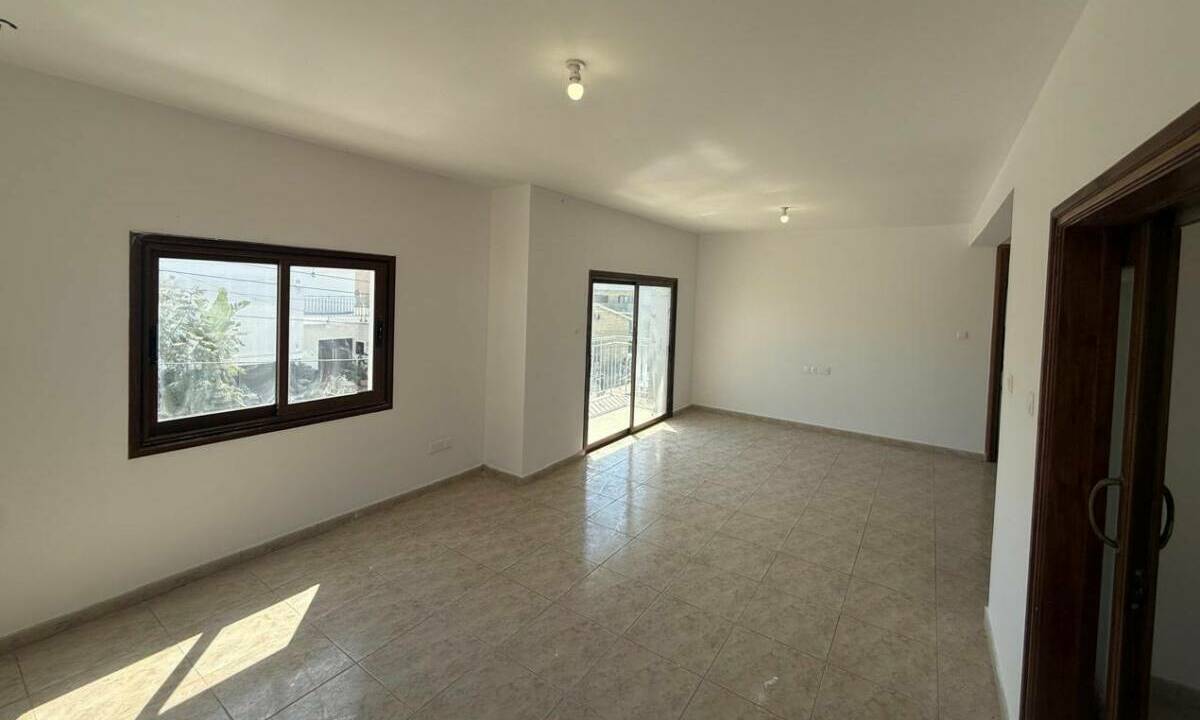 WhatsApp Image 2026-04-23 at 12.31.02 (2)